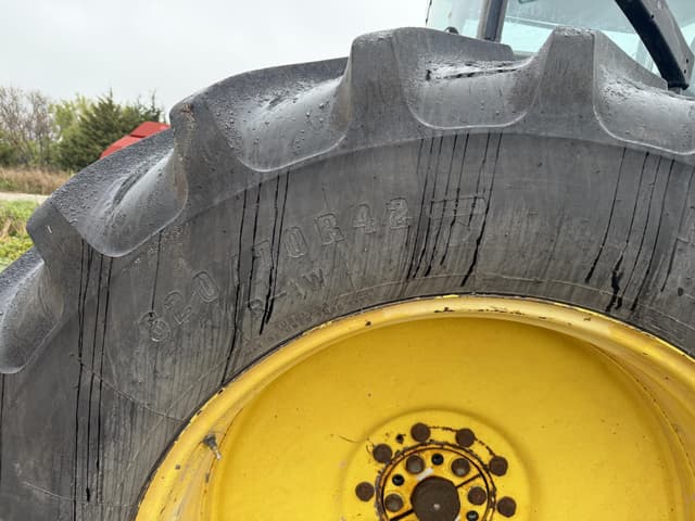 Image of John Deere 8210 equipment image 3