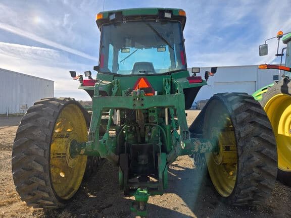 Image of John Deere 8410T equipment image 2