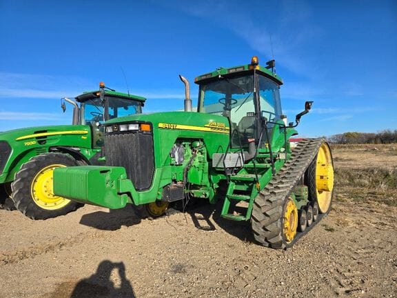 2001 John Deere 8410T Equipment Image0