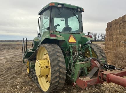 Image of John Deere 8410T equipment image 4