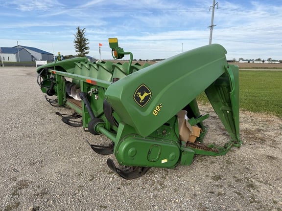2001 John Deere 893 Equipment Image0
