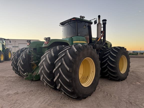 Image of John Deere 9530 equipment image 4