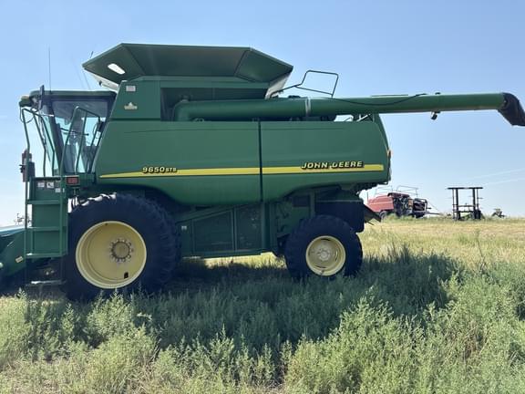 Image of John Deere 9650 STS equipment image 3