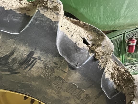 Image of John Deere 9750 STS equipment image 4