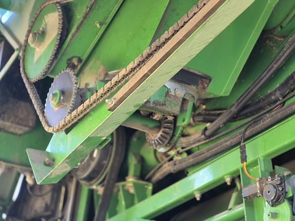 Image of John Deere 9750 STS equipment image 3