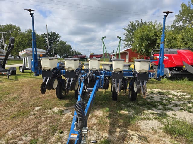 Image of Kinze 3000 equipment image 1