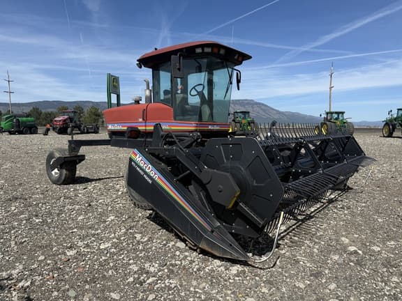 Image of MacDon 9350 equipment image 3