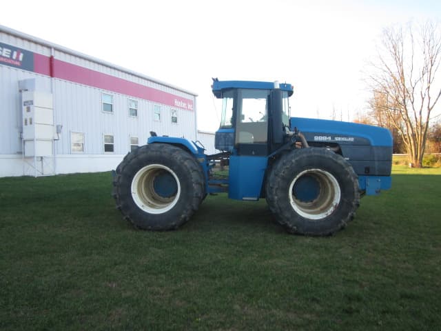 Image of New Holland 9884 equipment image 4