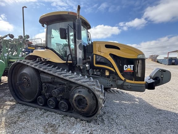 Image of Challenger MT755 equipment image 4