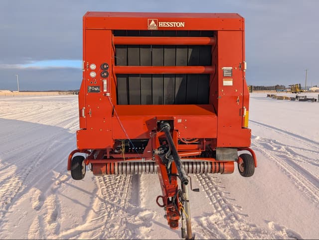 Image of Hesston 856 equipment image 1
