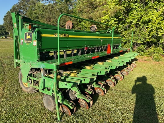 2002 John Deere 1535 Equipment Image0