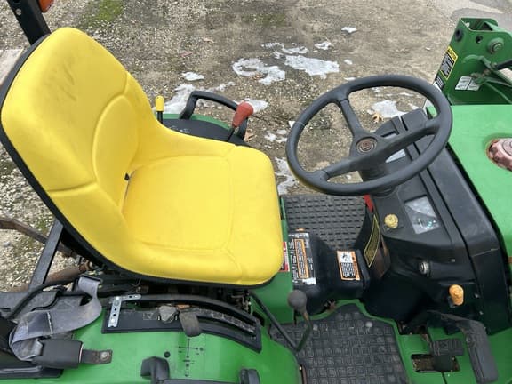 Image of John Deere 4100 equipment image 4