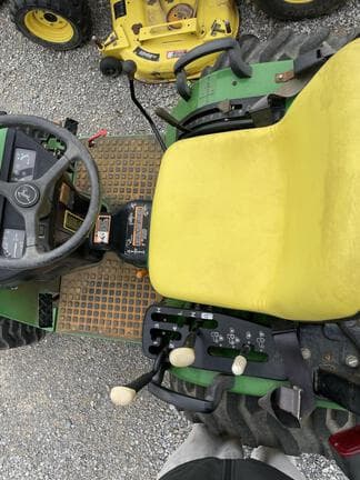 Image of John Deere 4110 equipment image 4