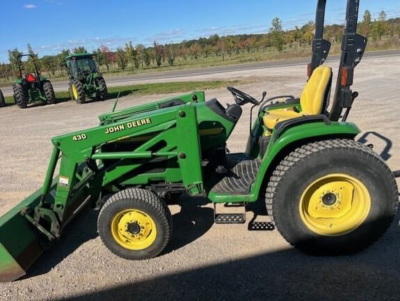 2002 John Deere 4410 Equipment Image0