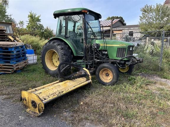 Image of John Deere 5520 Primary image