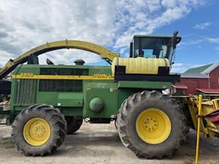 Image of John Deere 6850 Primary image