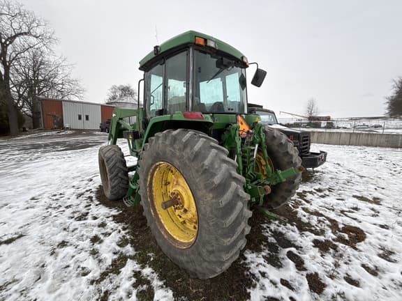Image of John Deere 7410 equipment image 4