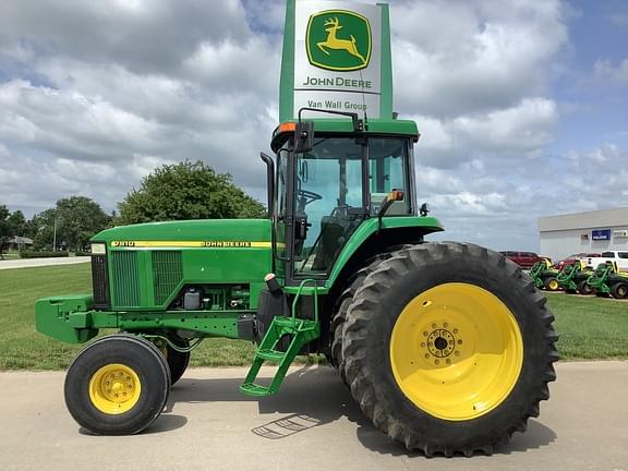 Image of John Deere 7810 equipment image 2