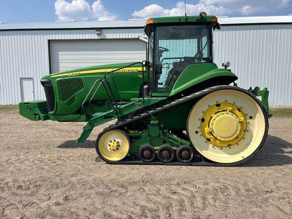 Image of John Deere 8420T equipment image 1