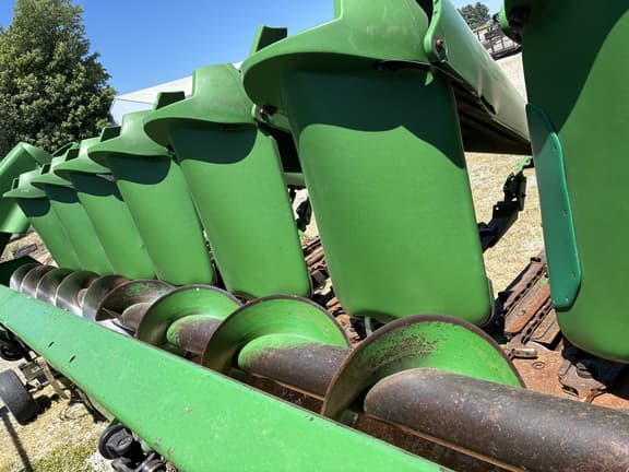 Image of John Deere 893 equipment image 2