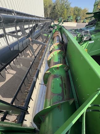 Image of John Deere 920F equipment image 2