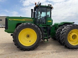 2002 John Deere 9220 Equipment Image0