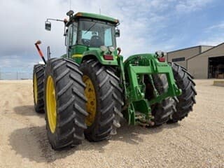 Image of John Deere 9220 equipment image 1