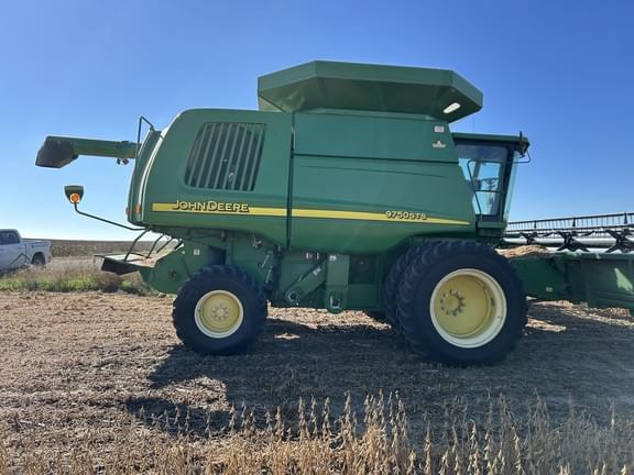 Image of John Deere 9750 STS equipment image 4