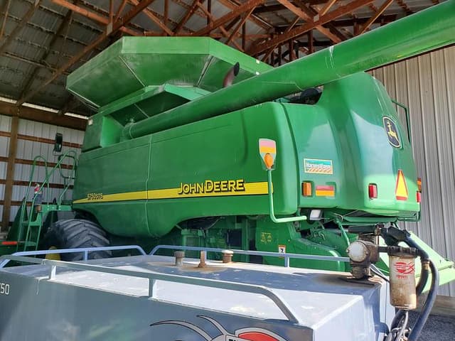 Image of John Deere 9750 STS equipment image 2