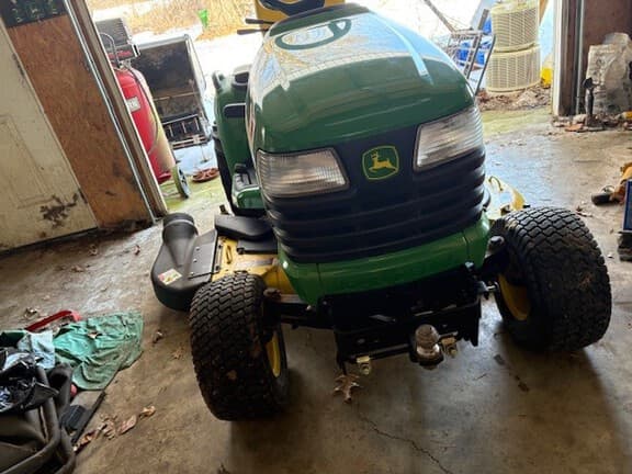 Image of John Deere X475 equipment image 3