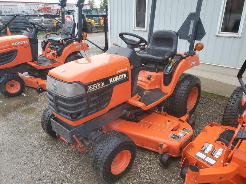 2002 Kubota BX2200 Equipment Image0
