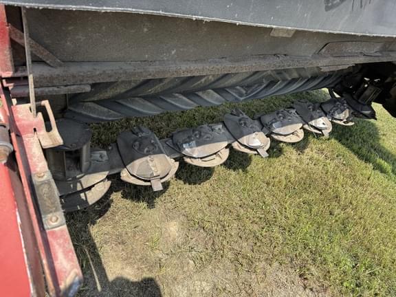Image of New Holland 1411 equipment image 2