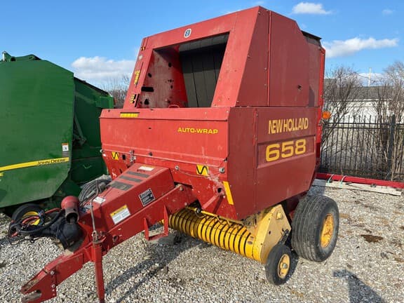 Image of New Holland 658 Primary image