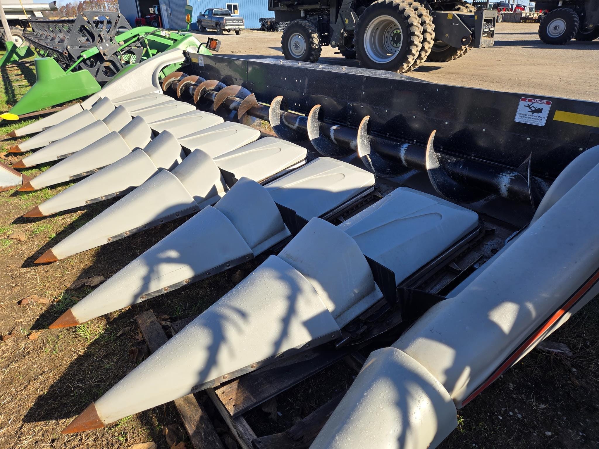 2003 AGCO 3000 Equipment Image0