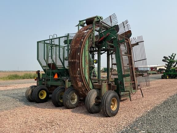 Image of Art's Way 692B equipment image 1