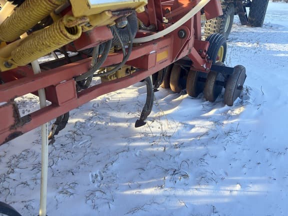 Image of Bourgault 5710 equipment image 3