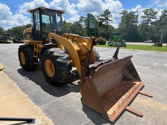 Image of Caterpillar 928G equipment image 3