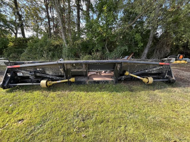 Image of Gleaner 3000 equipment image 3