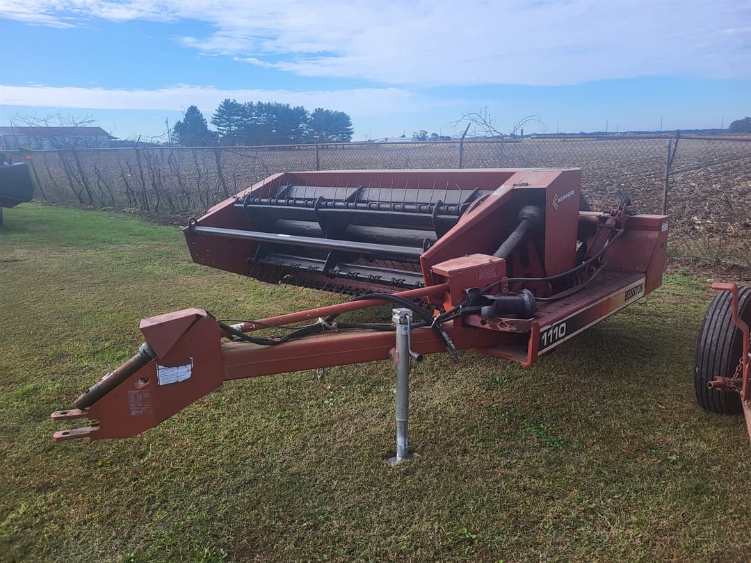 Image of Hesston 1110 Image 1