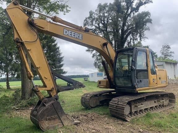 Image of John Deere 120C Primary image
