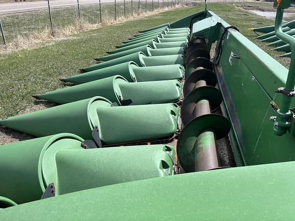 Image of John Deere 1293 equipment image 2