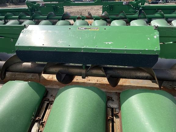 Image of John Deere 1293 equipment image 4