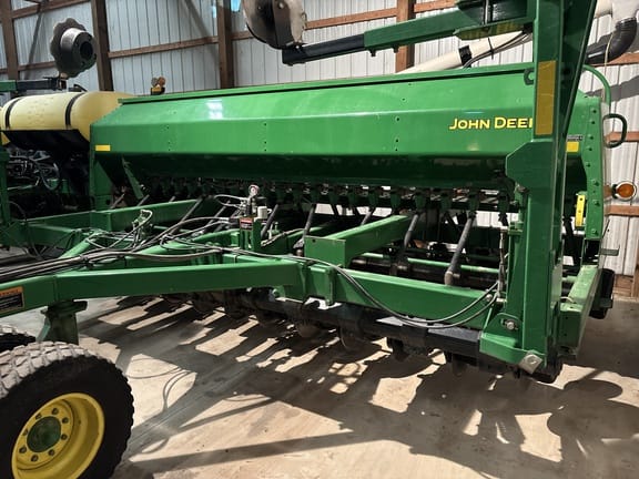 2003 John Deere 1590 Equipment Image0