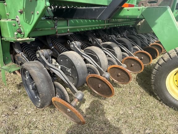 Image of John Deere 1590 equipment image 4