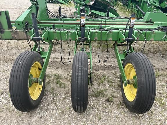 Image of John Deere 1770 equipment image 3