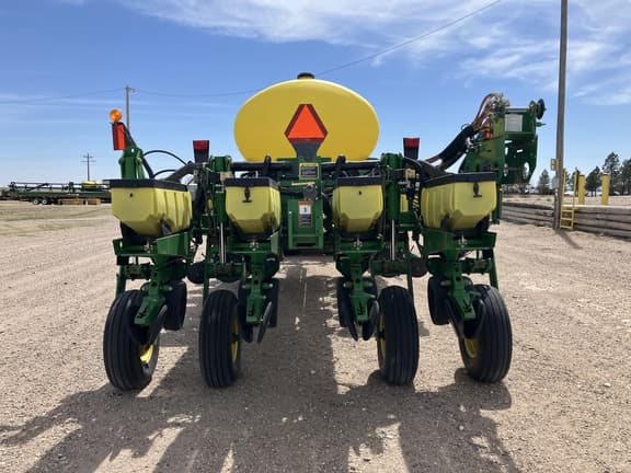 Image of John Deere 1770 equipment image 2