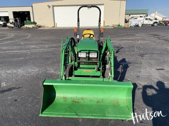 Image of John Deere 4110 equipment image 1