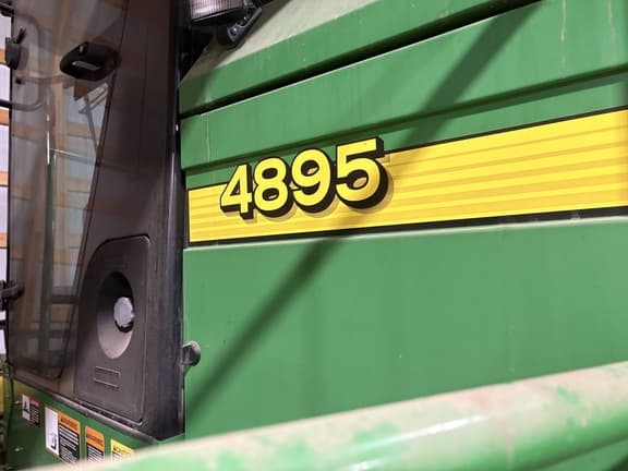 Image of John Deere 4895 equipment image 4