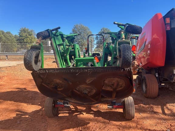 Image of John Deere 5205 equipment image 3