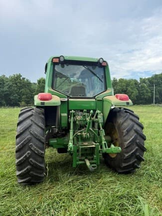 Image of John Deere 6320 equipment image 2